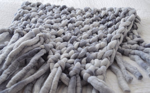 Super Chunky Seed Stitch Throw with Tassels