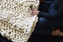 Ribbed Super Chunky Throw